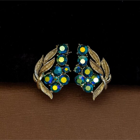 Vintage Elven Leaves Rainbow Rhinestones Clip On Earrings by Coro - U28 - Picture 1 of 2
